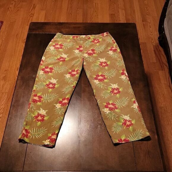 Tommy Bahama 100% Silk Tropical Printed Cropped Pants - Picture 3 of 6